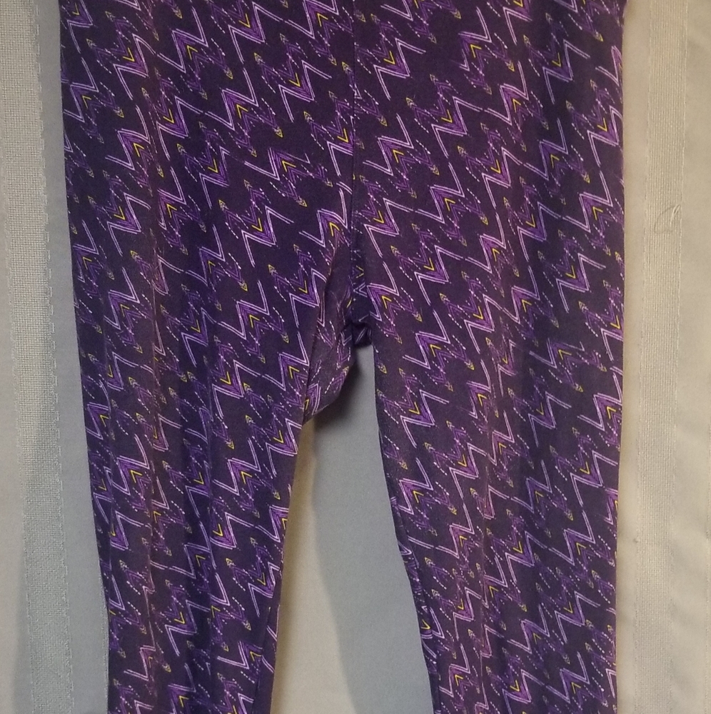 Lularoe purple leggings size TC
